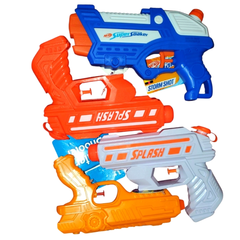 Bundle Of 4 Water Blaster Guns All NWT